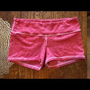 Fleo Women’s Red Heather Shorts